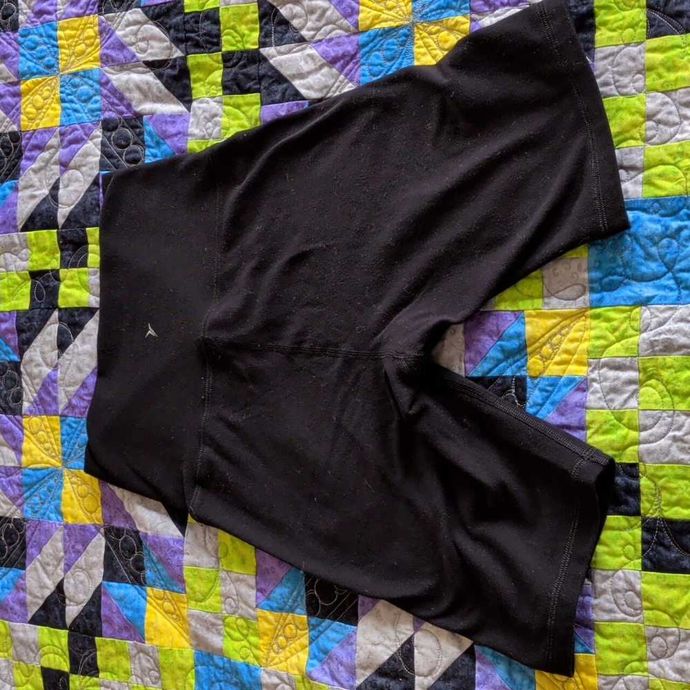 Old Navy active biker shorts Small - Picture 3 of 6